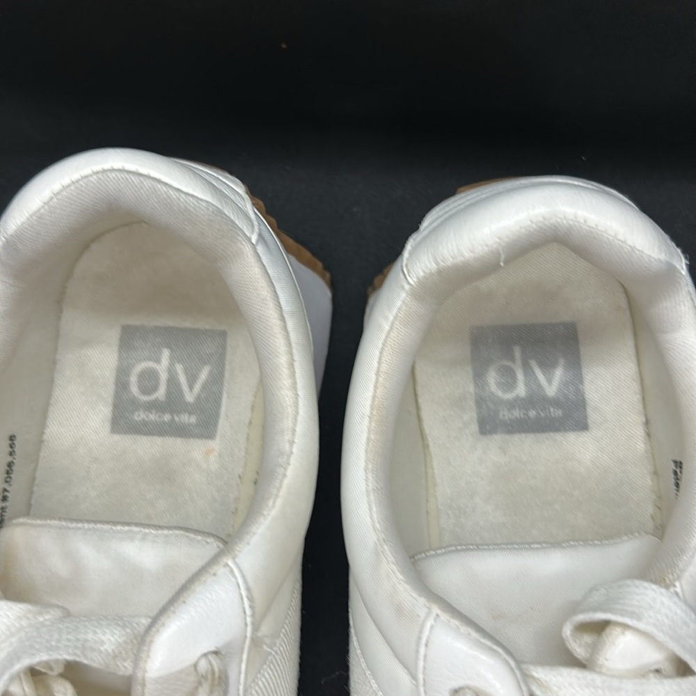 White cream Sneakers with Tan Soles - Picture 3 of 10
